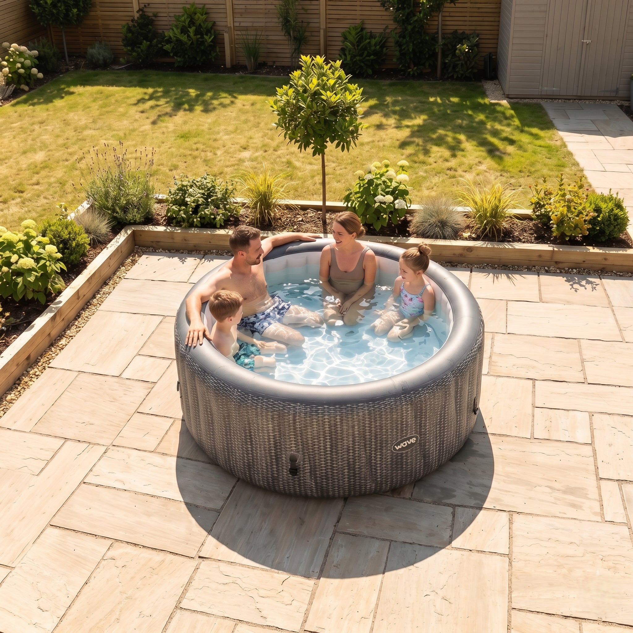 Atlantic | 4/6-Person Inflatable Hot Tub | Built-In Integrated Heater | UKCA