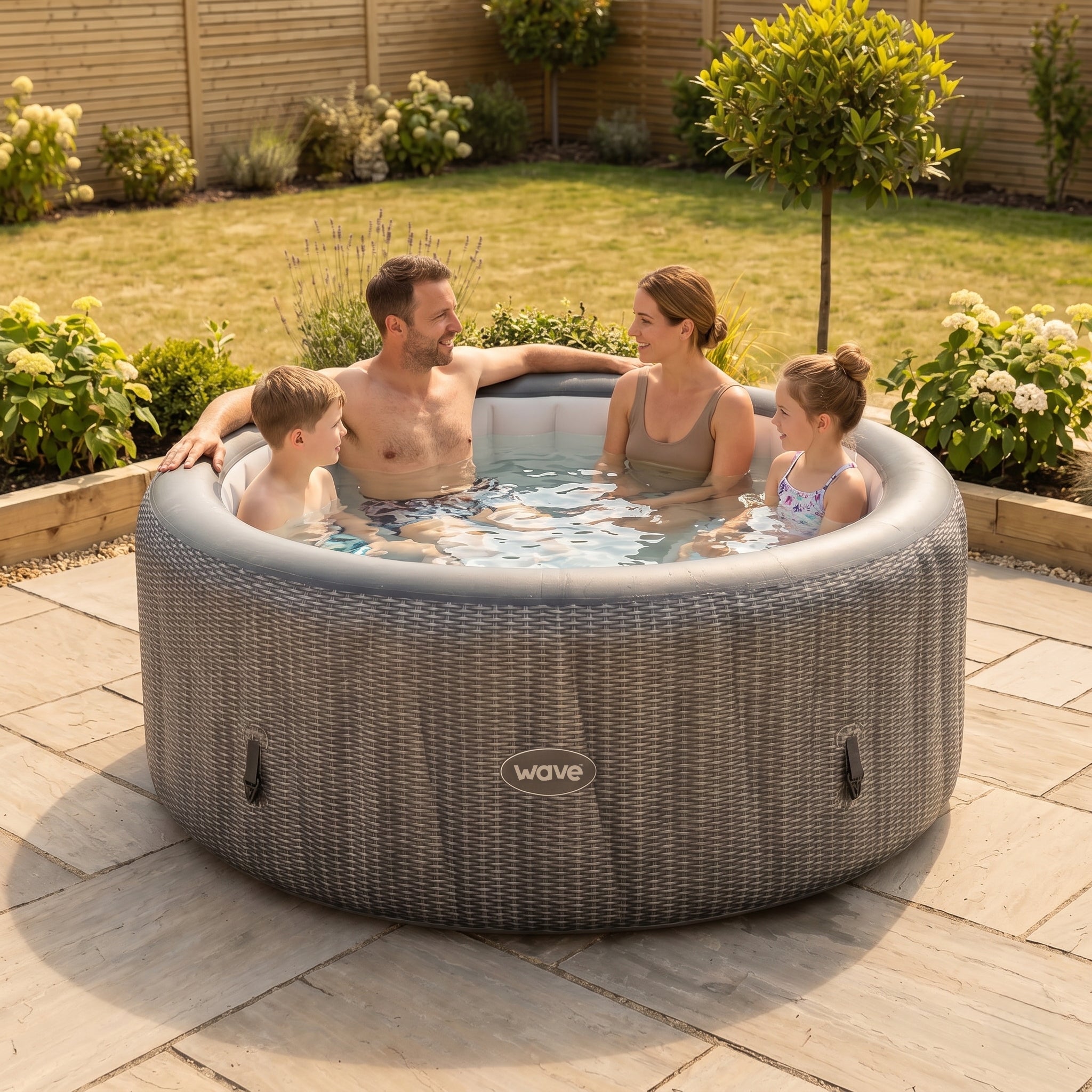 Atlantic | 4/6-Person Inflatable Hot Tub | Built-In Integrated Heater | UKCA