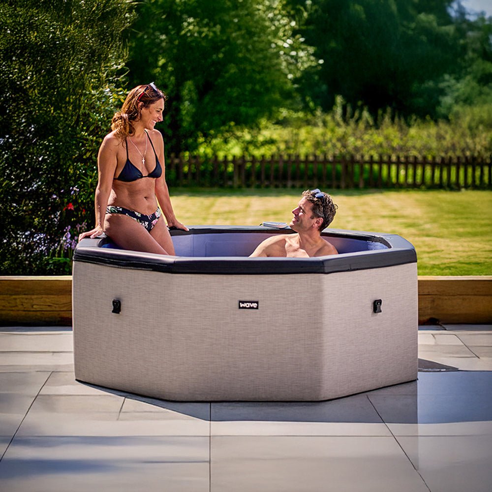 Como | 6-Person Eco Foam Hot Tub | Built-In Integrated Heater Foam Eco Spas Wave Spas data-contona-source
data-contona-persona